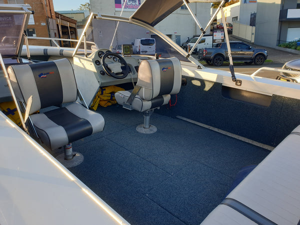 Quintrex 530 Freedom Sport Bowrider