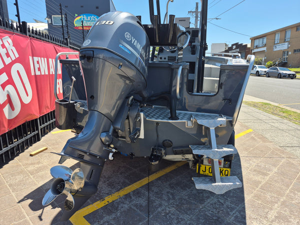 Yellowfin 5800 Centre Console