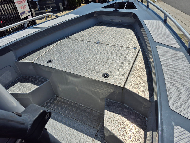 Yellowfin 5800 Centre Console