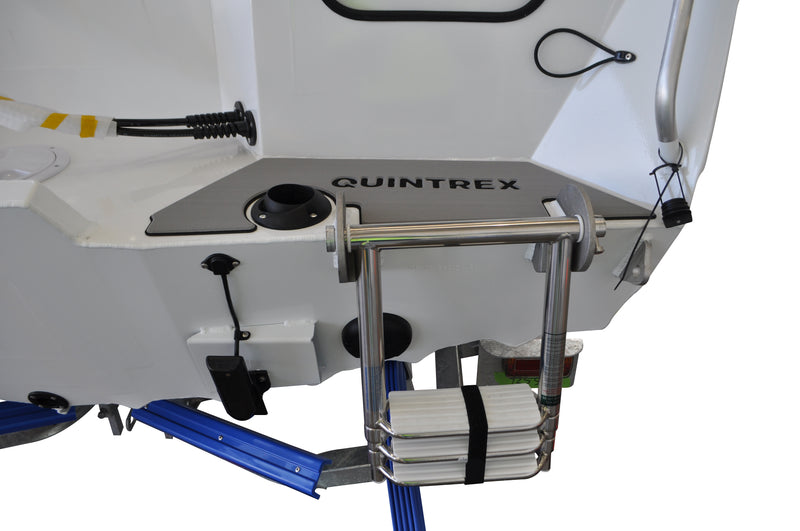 Quintrex 550 Frontier Side Console