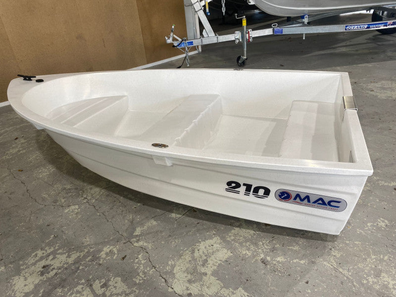 MAC 210 Dinghy